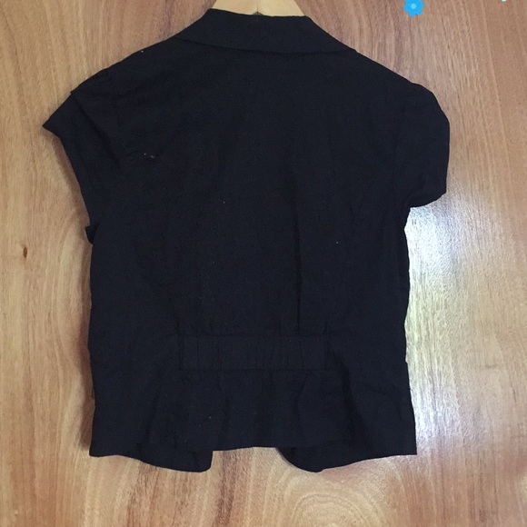 Top - Picture 2 of 2